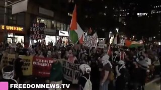 Hundreds of Islamists break through the police line in NYC