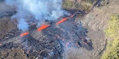 FEB 6th: Kīlauea Volcano, Hawaii (Halemaʻumaʻu crater)