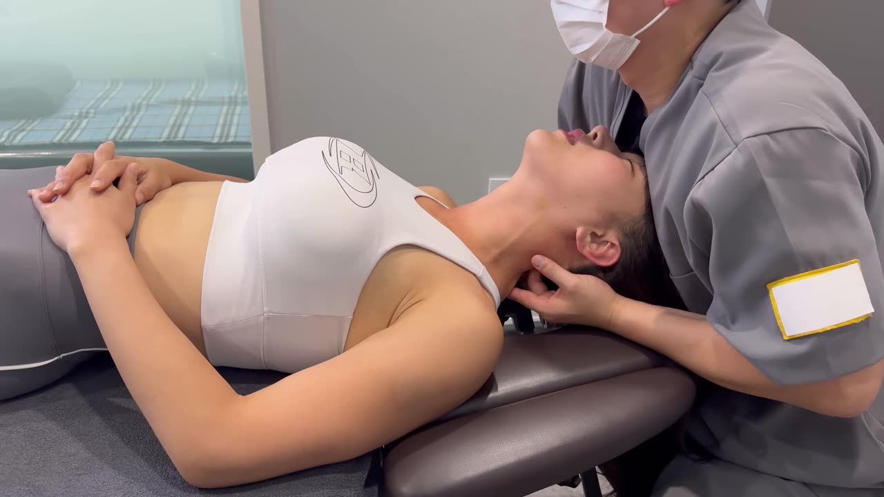 (도수치료)유도선출 혜리 4K 광배근,견갑하근,사각근 도수치료 테크닉_Muscle Release&Stretching Manual Therapy Technique-JK메디컬교정센터