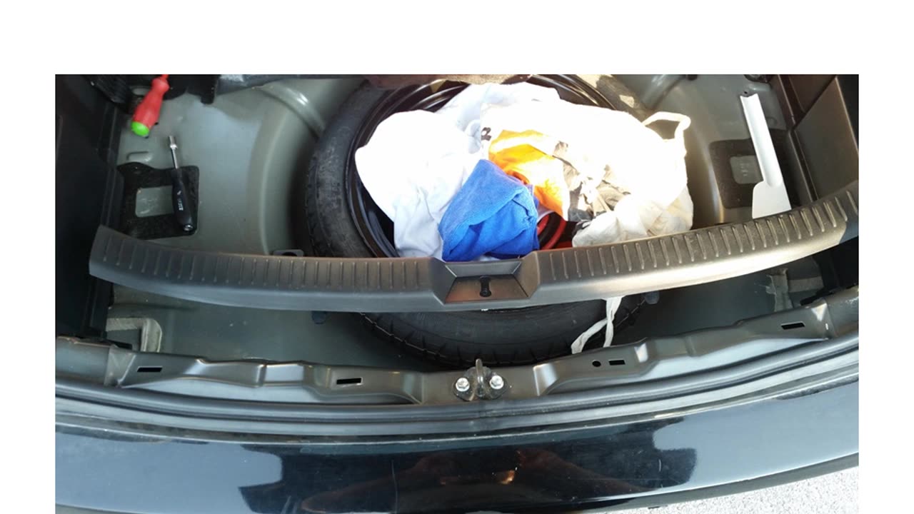 Mazda5 Feder, Stossdämpfer tausch, shock, spring exchange, choc, échange de printemps,.