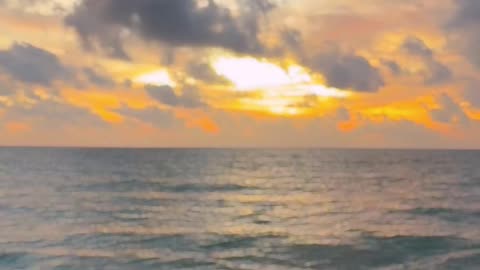 The beauty of an evening on the beach..😘😘 #beachvibes🐚⭐🌊☁️💙 #fyp #travel #2025