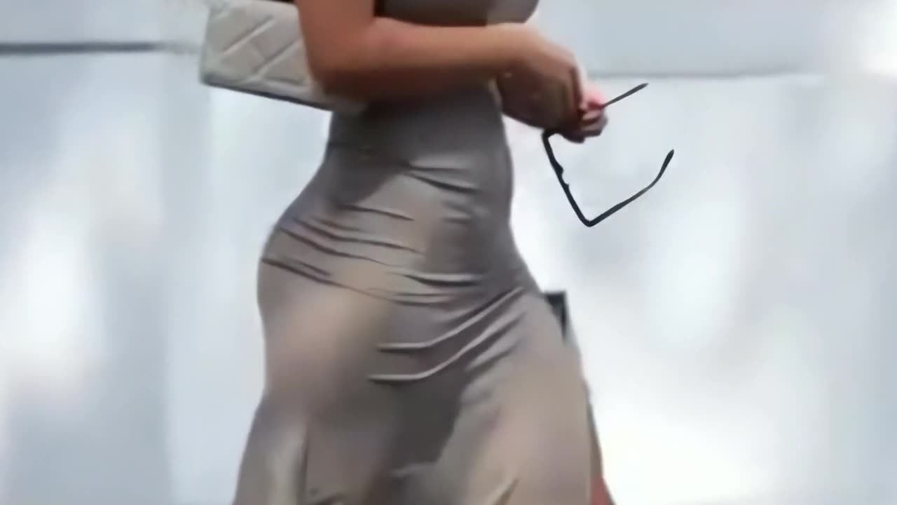 🔥 Unlock Your Style: 1 Easy Outfit Hack You NEED! 🔥