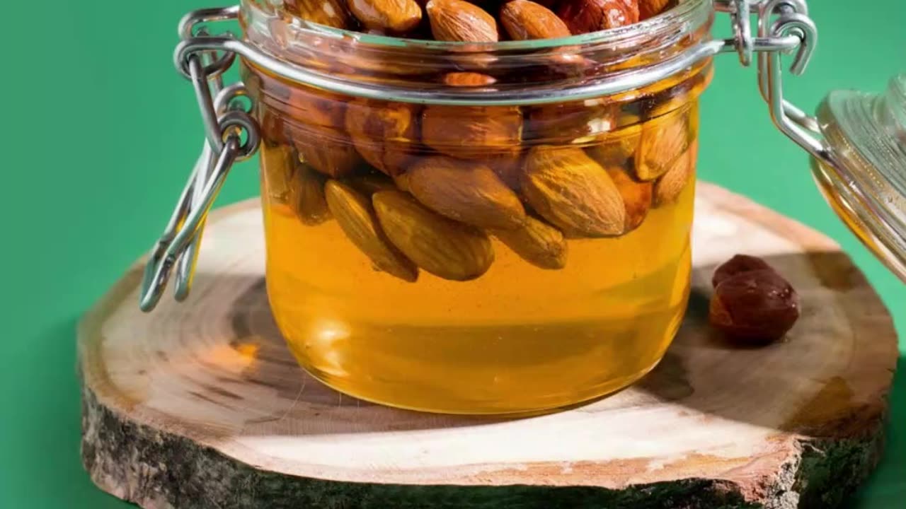 सर्दी में बादाम और शहद एक साथ खाने के फायदे #short #health #viarl #trending