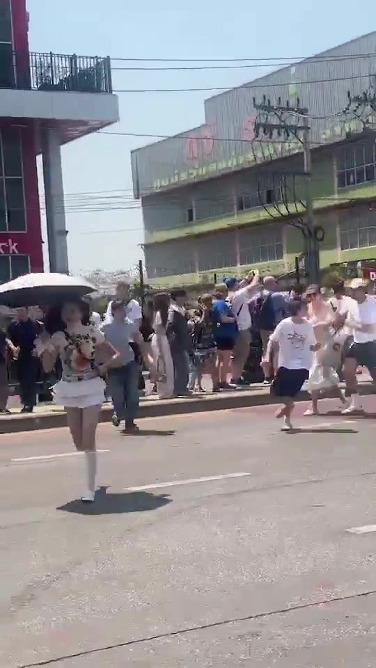 #BREAKING 🚨 A 7.7 magnitude earthquake occurred in Myanmar