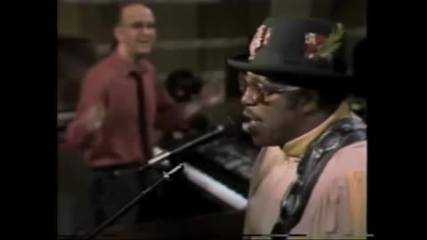 Bo Diddley Rocks Letterman! Legendary Guitar Riffs & Vintage Swagger Highlights