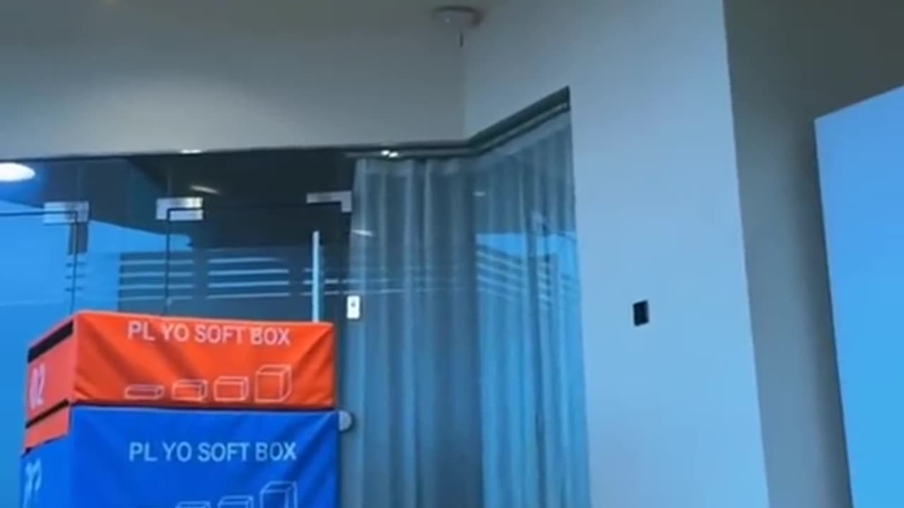 Boy Attitude Workout | hanging | Gym