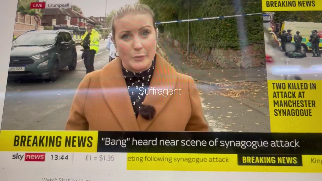 ‼️Sly News reporting that "a loud bang" has been heard outside the Manchester