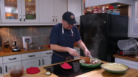 AI how to Hearty Beef Stew with Cheesy Biscuits