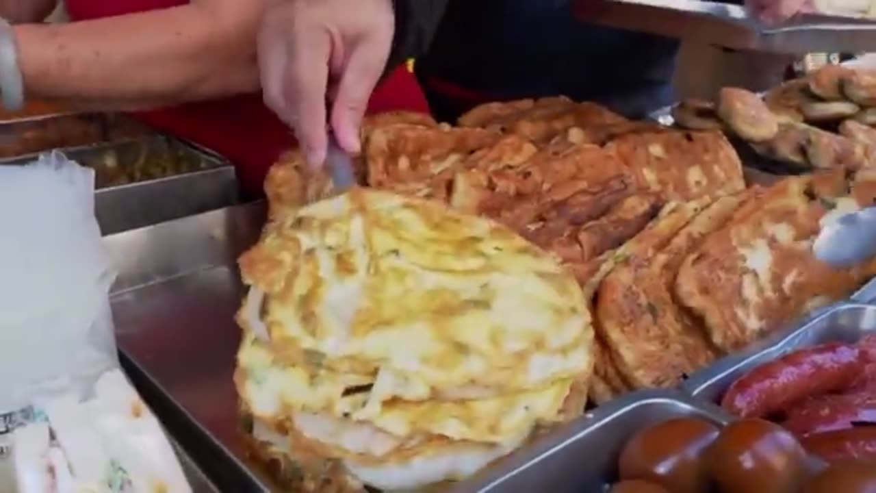 8 Breakfast Street Foods That Will Make You Fall in Love with Breakfast!