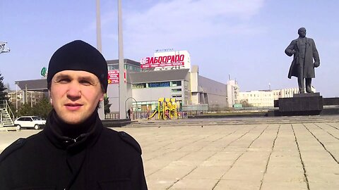 2014-03-11 - ⚠️ Ukraine crisis 2014: Mariupol Streets - 'Lenin's legacy isn't a given, but...'