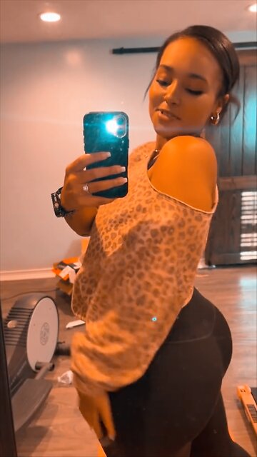 Printed Off-Shoulder Fleece Pullover – Camo & More🔥