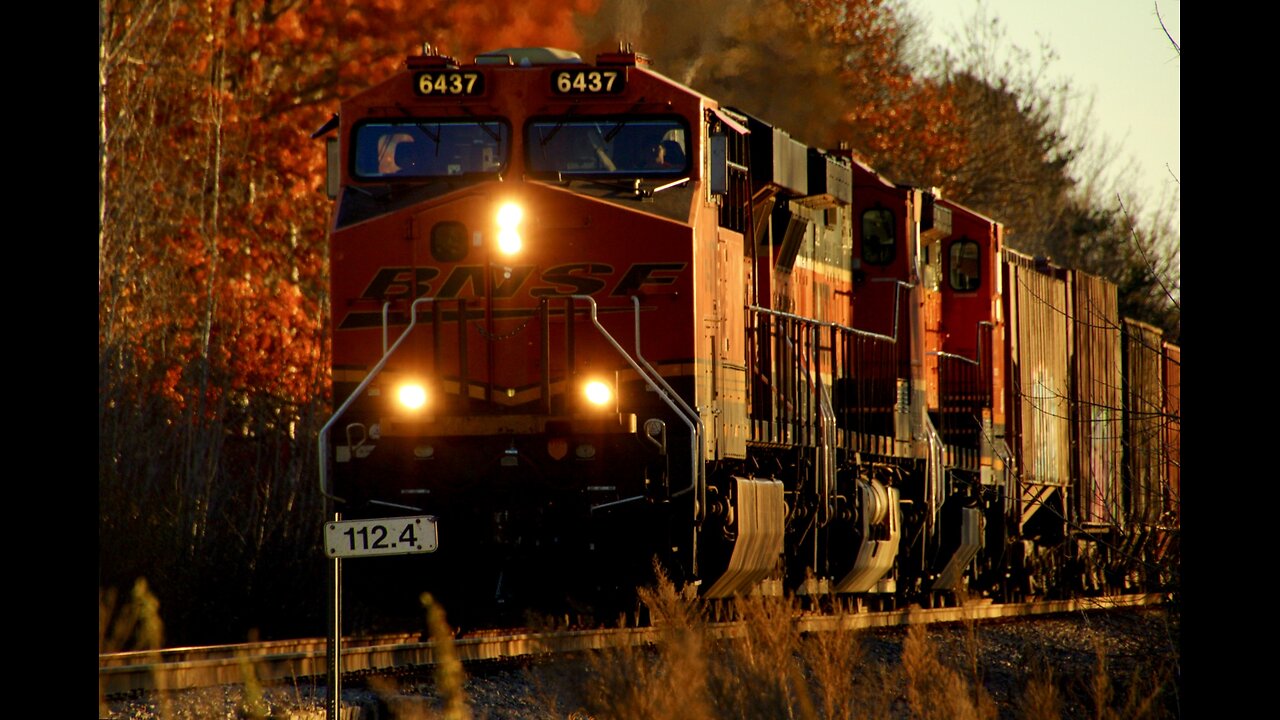 KCS 5008 and Some BNSF Railway Action - Hinckley Subdivision