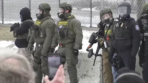 BREAKING: Watch violent advance between CPB & protestors