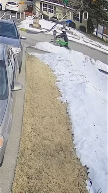 Indianapolis Man charged after punching teen