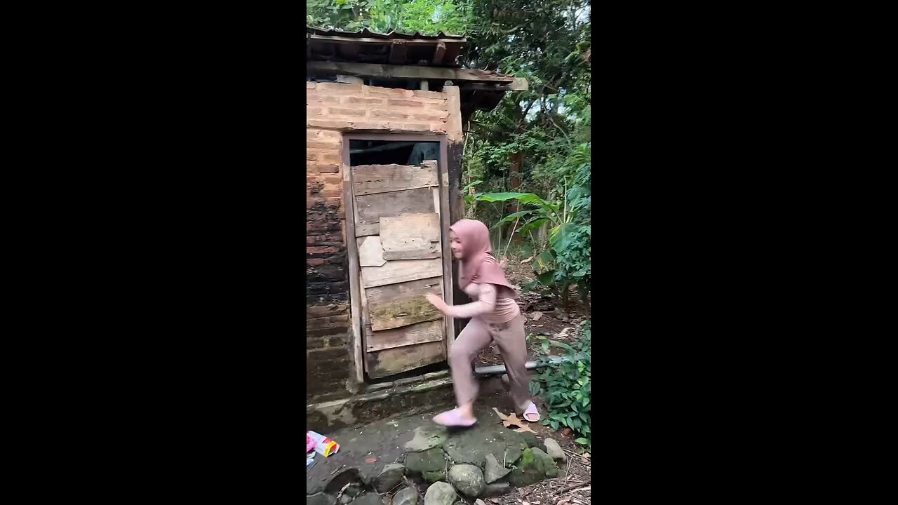 ☹️ Apa yang baru saja terjadi? ☹️ What just happened?