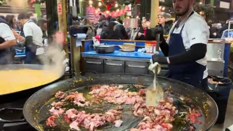 Watch London’s Street Food Vendors Create Unbelievable Flavors!