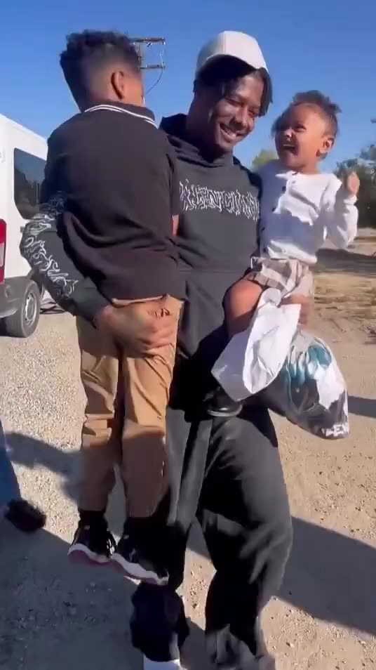 Blueface Reunites with His Family After Being Released from Prison