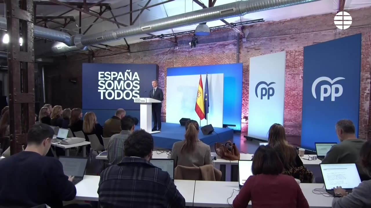 Feijóo: "El 2025 de este Gobierno transcurrirá entre los juzgados, Waterloo y quizás algo de Franco"