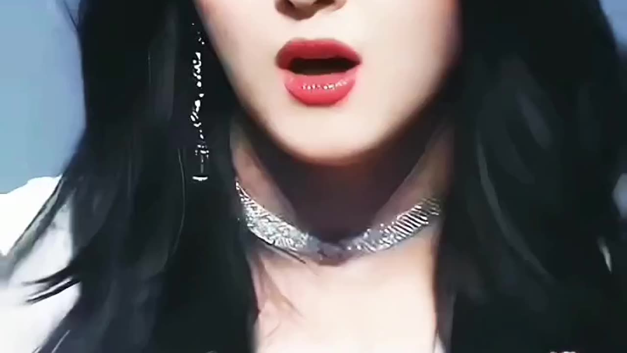 Adrorable queen of South Korea Nancy Momo land edit