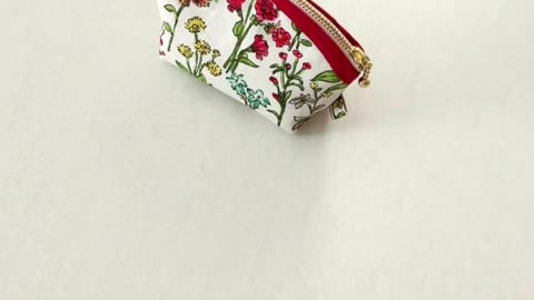 Simple Flower Pouch👛🍁✨ | DIY | Quicks Sewing Tips No.331