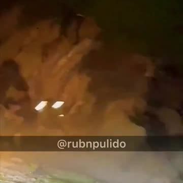 Scary... 1000 africans storm the border of Spain at night