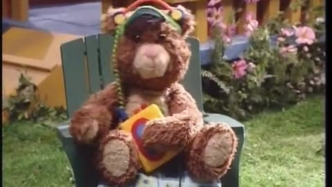 Caillou WETA September 13, 2001 1100am-1129am EDT
