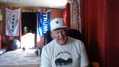 Swimmers honor fallen Navy SEALs and their families