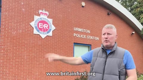 POLICE STATE! MANCHESTER POLICE REFUSE TO RELEASE THE BRITAIN FIRST BATTLE BUS