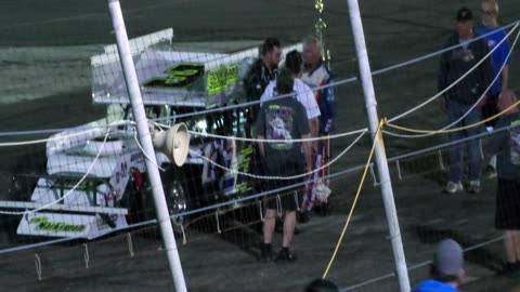 Showtime Speedway World Outlaw Figure 8