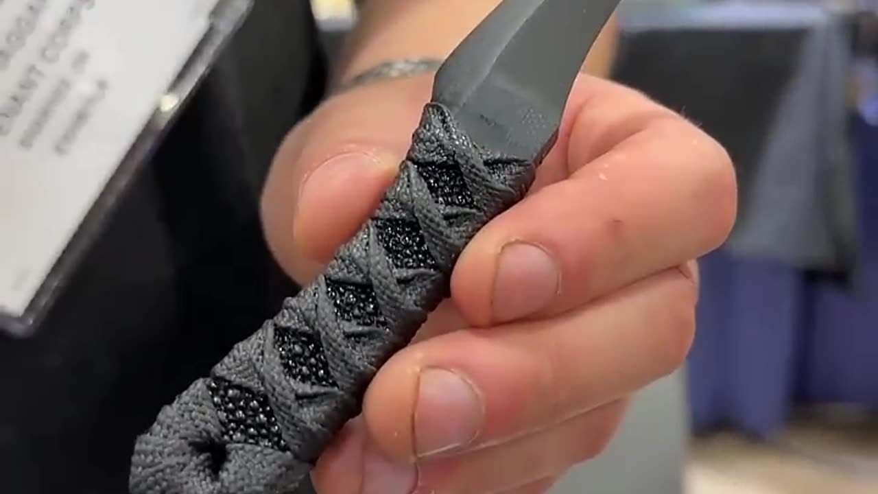 ILLEGAL_! This Knife is 100% UNDETECTABLE! 😳