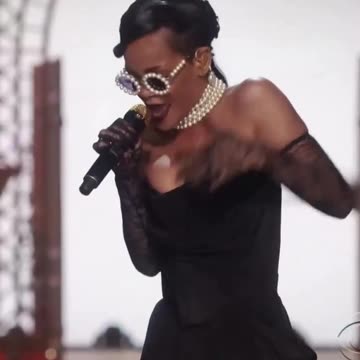 FASHION and MUSIC icon Rihanna performing at Victoria Secret Fashion Show #x #VSFashionShow ❤️🔥