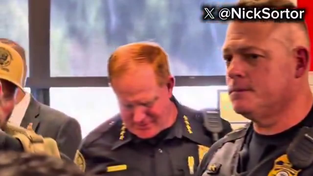 Chief of Portland Police looks like hes about to cry after meeting w/ HHS Kristi Noem