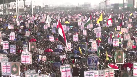 Yemenis rally for Gaza a day after Israel strikes Houthi targets