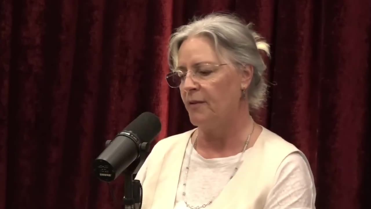 Rogan Guest Makes Shocking Claim About Polio Vaccine
