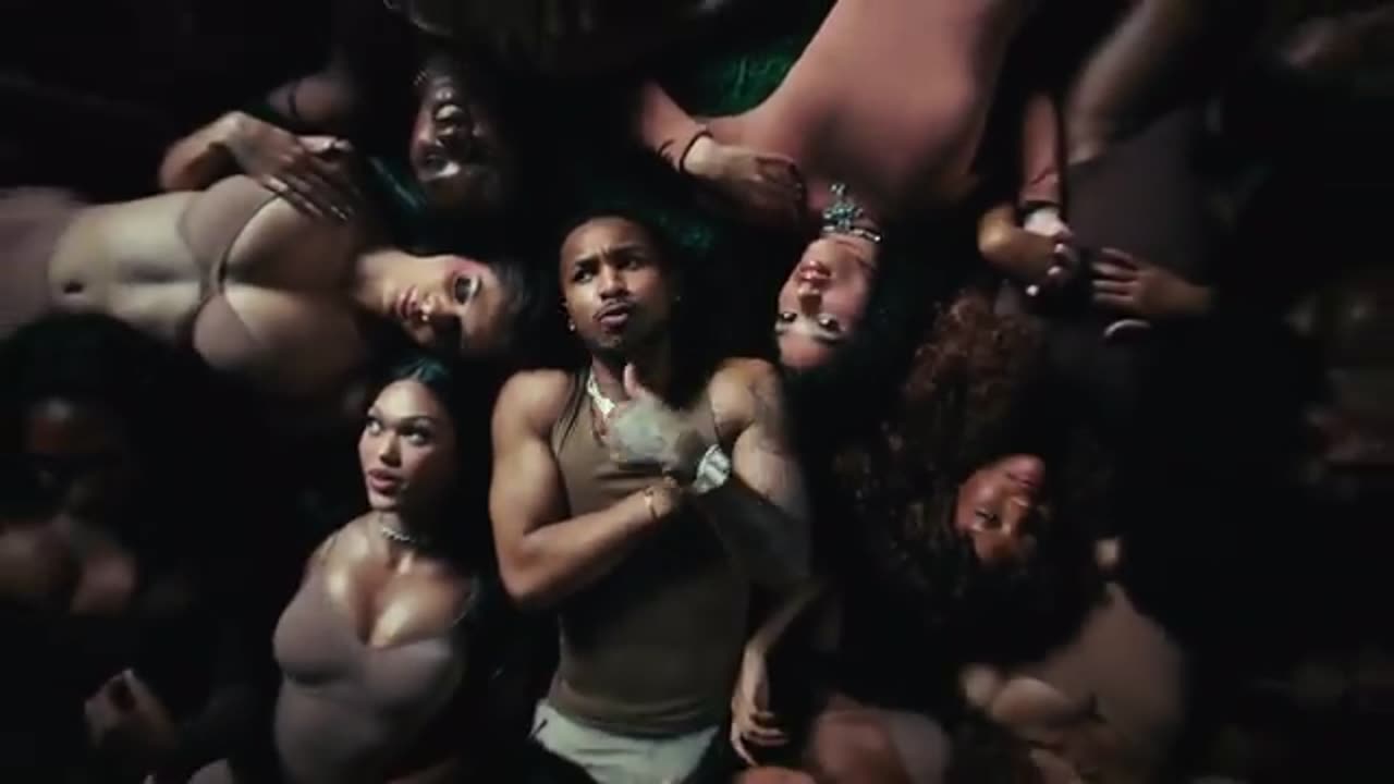 DDG X PlaqueBoyMax - no dreads (Official Video)