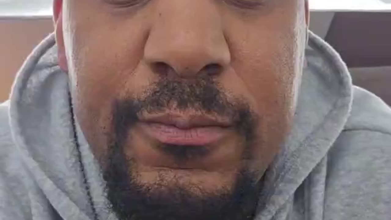 A Message for President Donald Trump: "Don't Fold to Chuck's Demands"