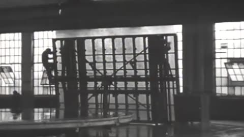 How Glass Is Made - How Glass Is Made - fc-fc-1914