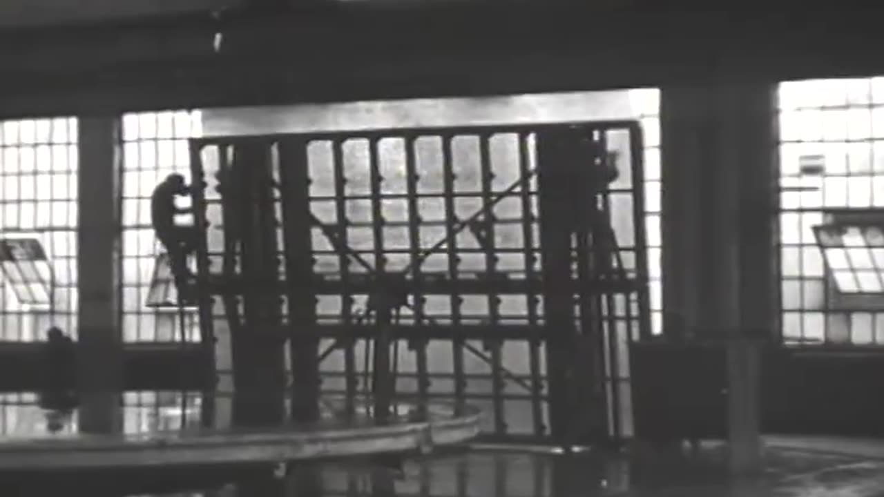How Glass Is Made - How Glass Is Made - fc-fc-1914