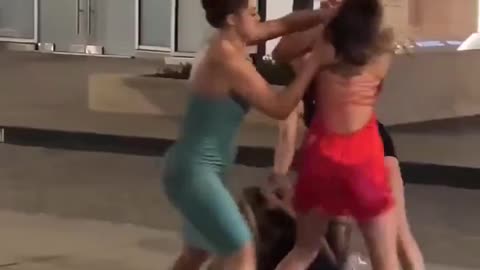 Bachelorette party group fights in the streets, caught on camera, brawl