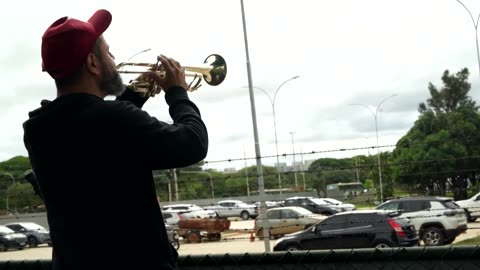 Police release Bolsonaro cell footage following arrest