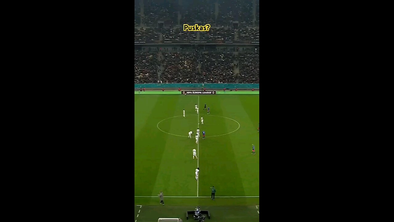 The art of defending 🎨 - UEFA