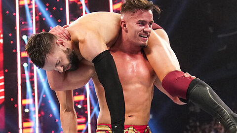 Finn Bálor vs. Austin Theory: Raw, March 21, 2022 @wwefree