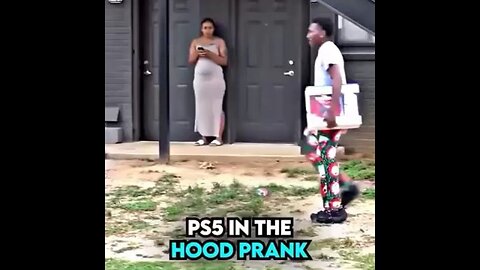 This Is What A Prank Looks Like In Da Hood