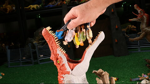 New Jurassic World Super Colossal Spinosaurus Unboxed Dec 2025 TREX vs Spinosaurus Dinosaur Battle