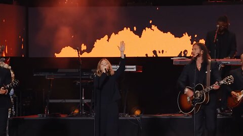 Brandon Lake’s Incredible Performance of “Graves Into Gardens” at the Charlie Kirk Memorial