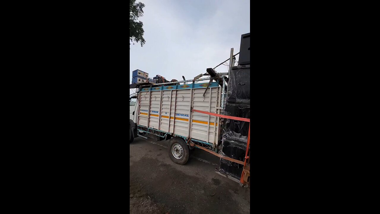 Ritesh DJ ka setup dekhne ke liye bahut dur Se log Aaye