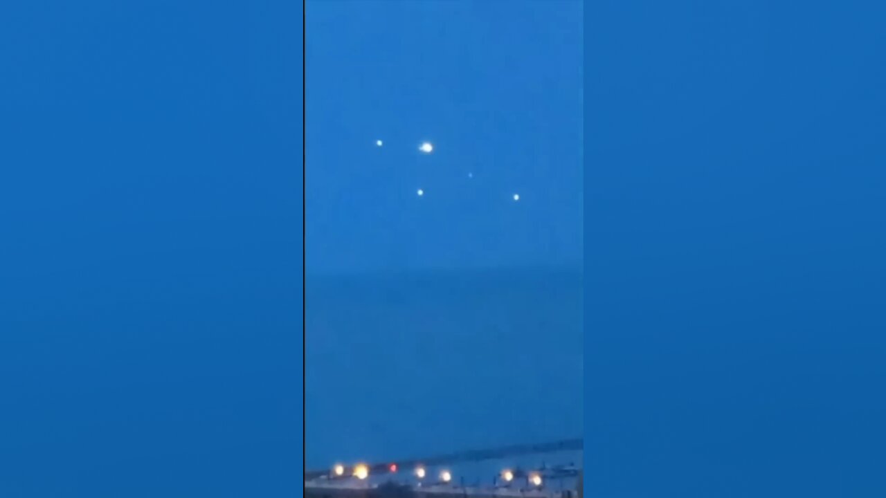 Unknown Lights Filmed over Chicago