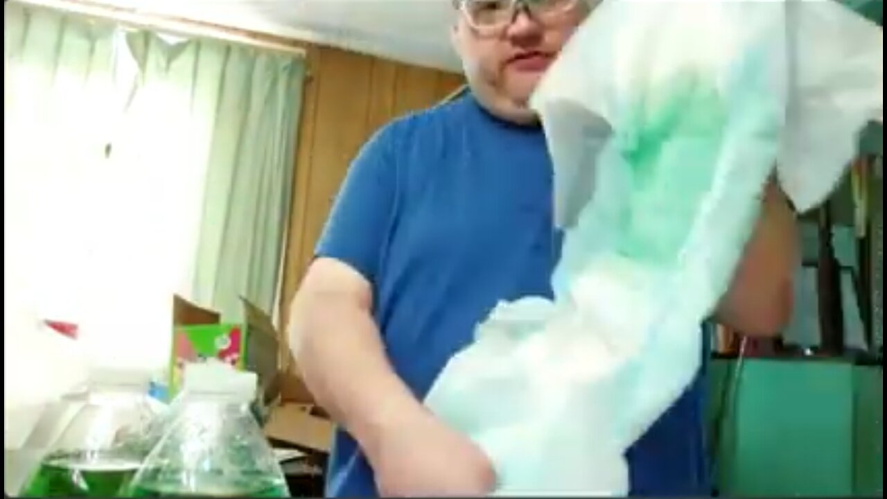 Testing the Absorbency of Diapers (May 2024)