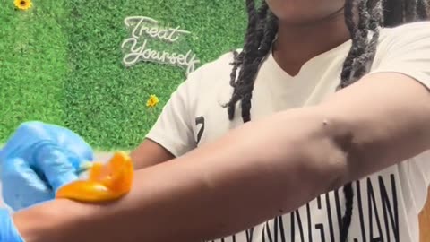 Unboxing and Arm Waxing with Sexy Smooth Golden Allure Hard Wax | by @houseofjanae.esthetics