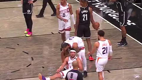 Phoenix Suns - Ooo Book, that's toughhhh 😮‍💨